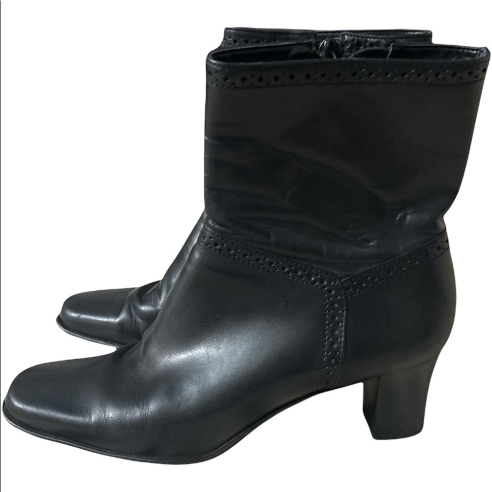 Antonio Melani Black Leather Ankle Booties Sz 8.5 Block Heel Zip Narrow Toe